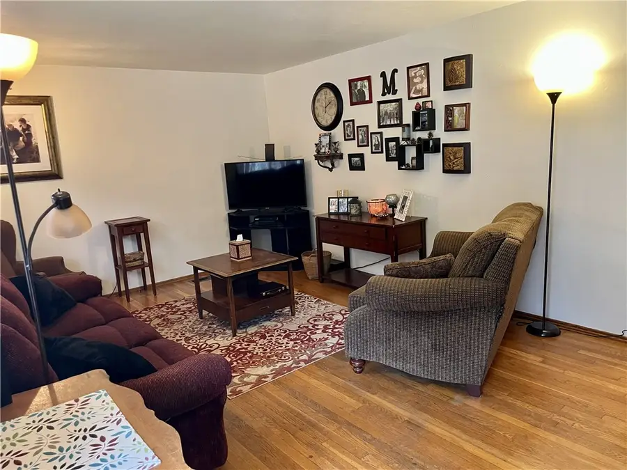 2072 Holiday Park Dr, Pittsburgh, PA 15239 - #3