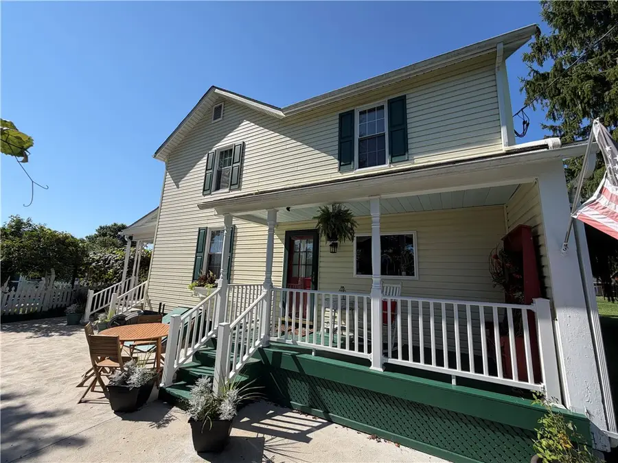 718 Skylark Dr, Connellsville, PA 15425 - #2