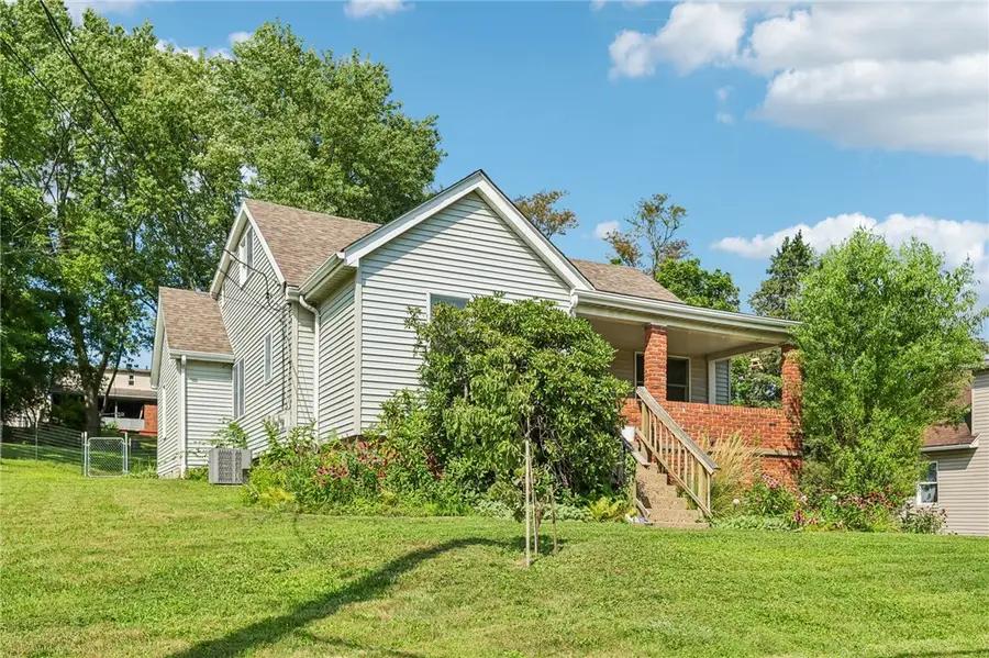 221 Rosecrest Dr, Monroeville, PA 15146 - #2