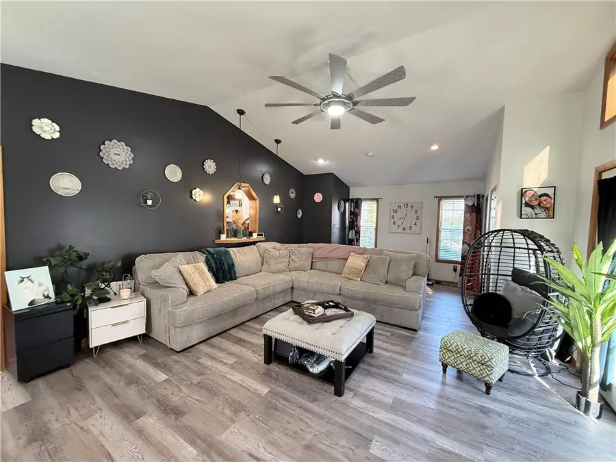 404 9th St, Monongahela, PA 15063 - #2