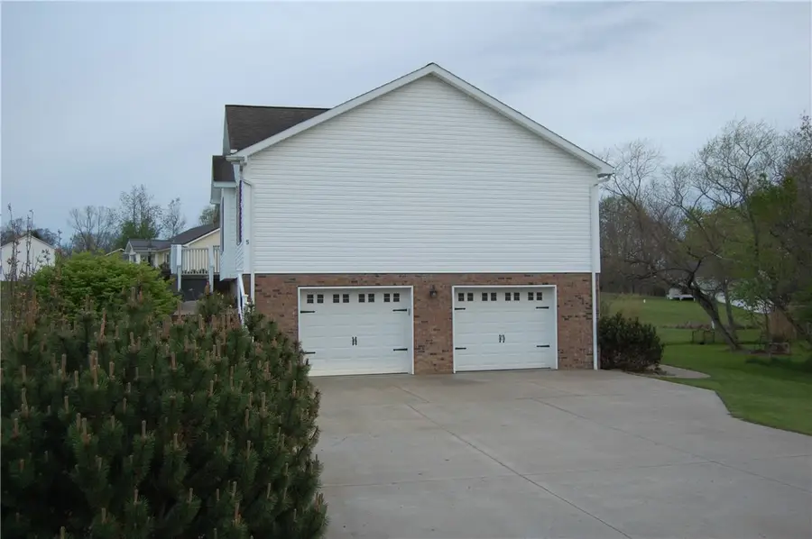 5 Blackberry Ln, Grove City, PA 16127 - #3