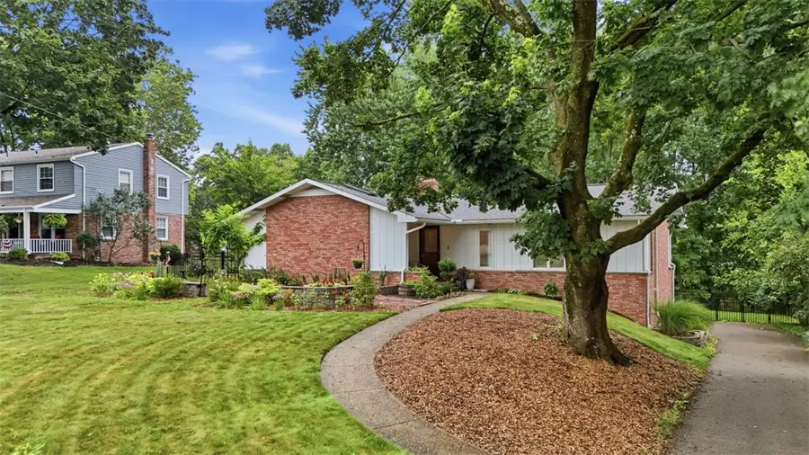 1538 King Charles Dr, Pittsburgh, PA 15237 - #2
