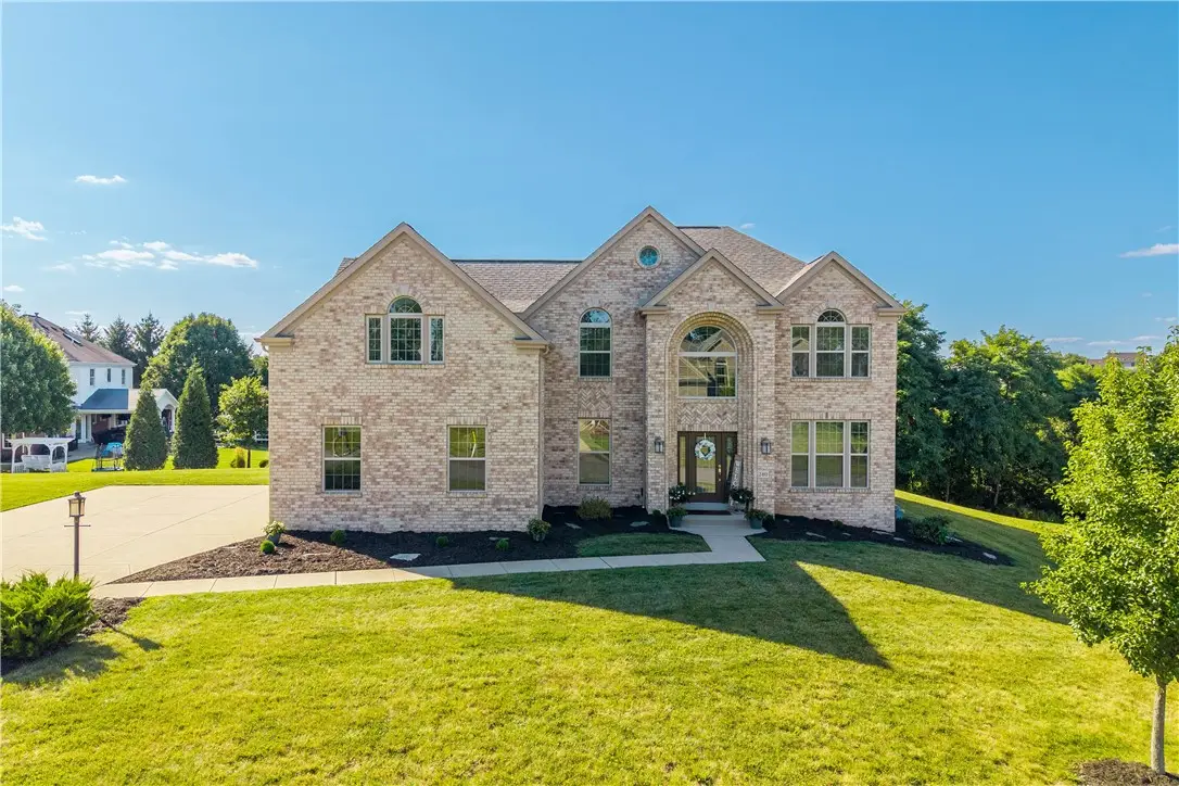 280 Palomino Dr, Bethel Park, PA 15102 - #1