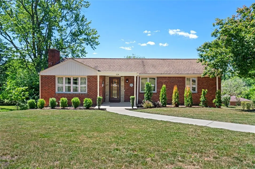 104 Highland Rd, Bethel Park, PA 15102 - #1