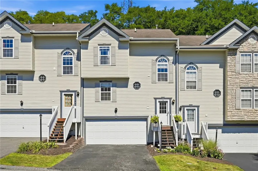 115 Cathedral Ct, Carnegie, PA 15106 - #2
