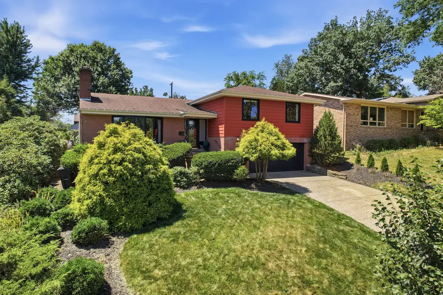 570 Clemson Drive, Pittsburgh, PA 15243 - #2