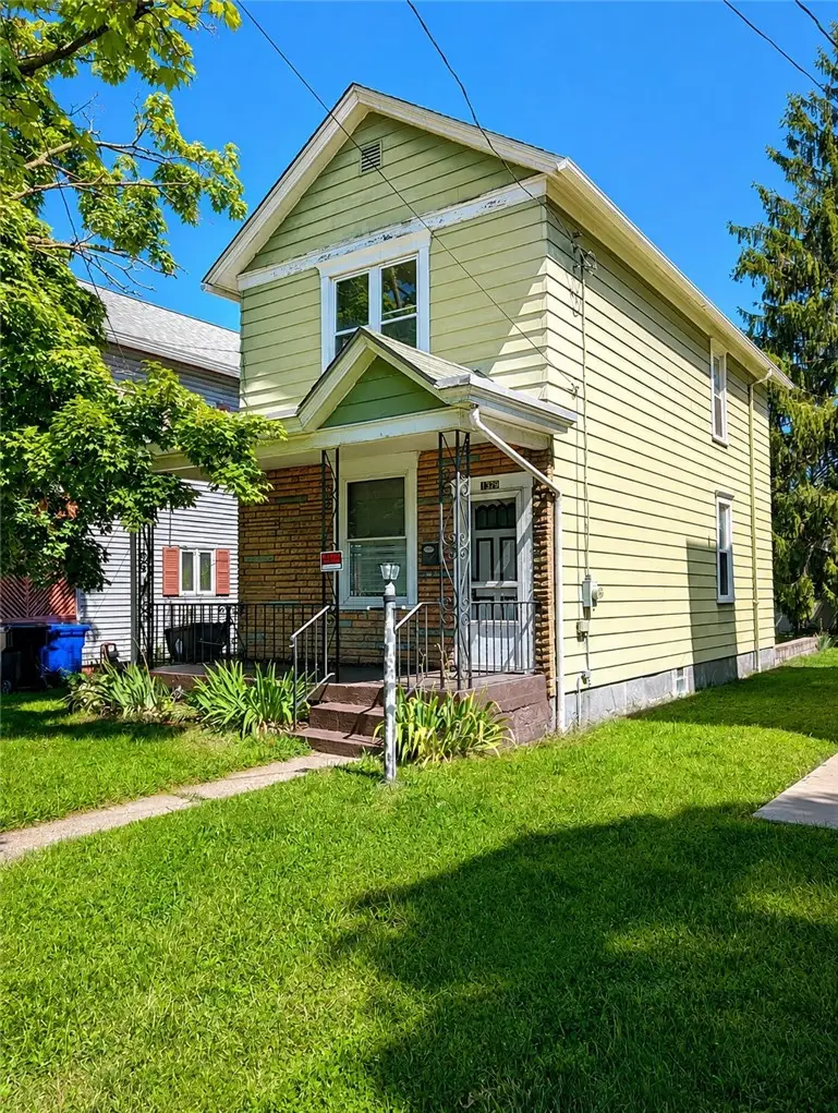 1329 Indiana Ave, Monaca, PA 15061 - #1