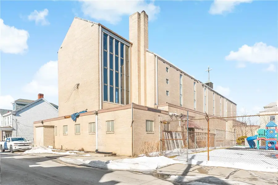 2428 Arlington Ave, Pittsburgh, PA 15210 - #2