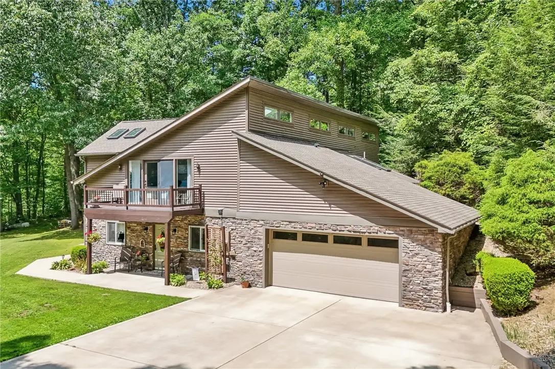 1099 Davis Road, Ellwood City, PA 16117 - #1