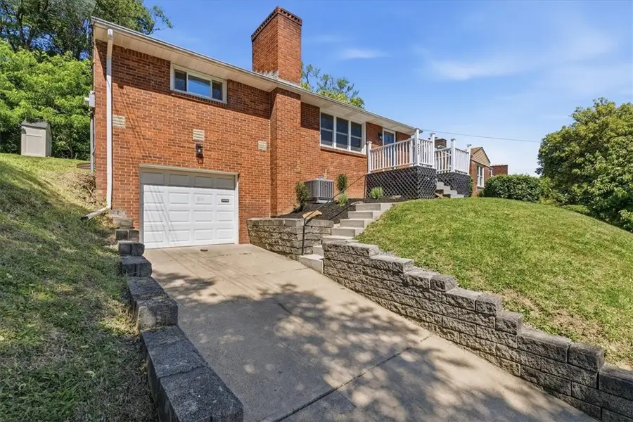 1653 Durbin St, Pittsburgh, PA 15205 - #2
