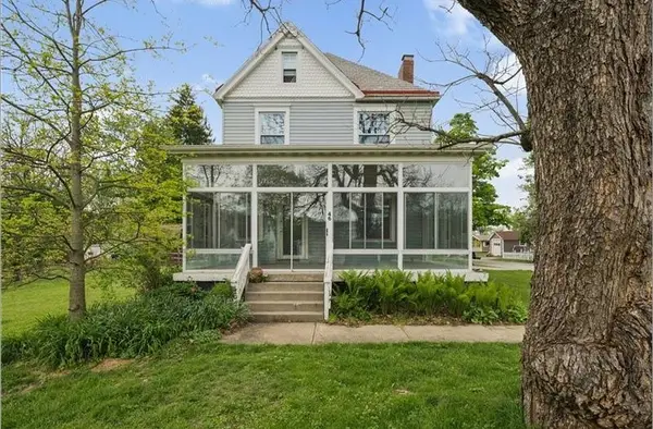 46 Elwyn Ave, Carnegie, PA 15106