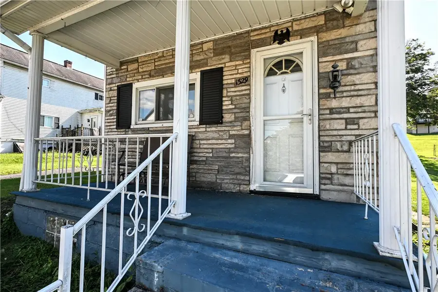 1329 Marelda Ave, Donora, PA 15033 - #2