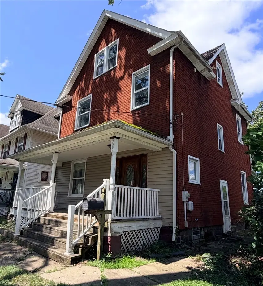 925 Morton St, New Castle, PA 16101 - #2