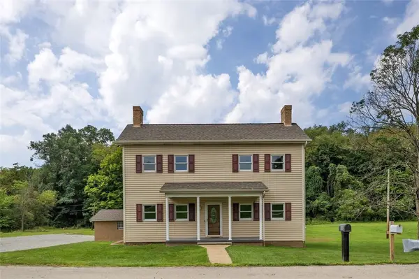 690 Lakeview Drive, Washington, PA 15301