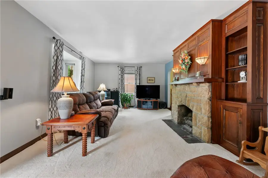 808 Catalpa Street, New Kensington, PA 15068 - #3