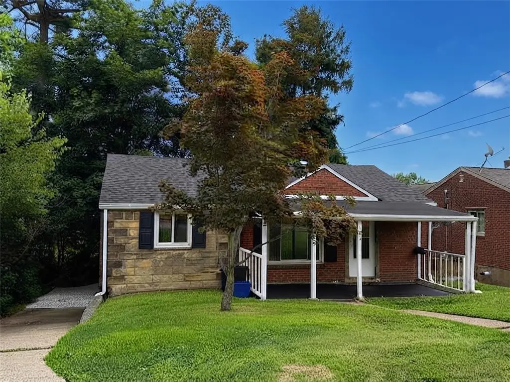 121 Glencoe Drive, West Mifflin, PA 15122 - #1