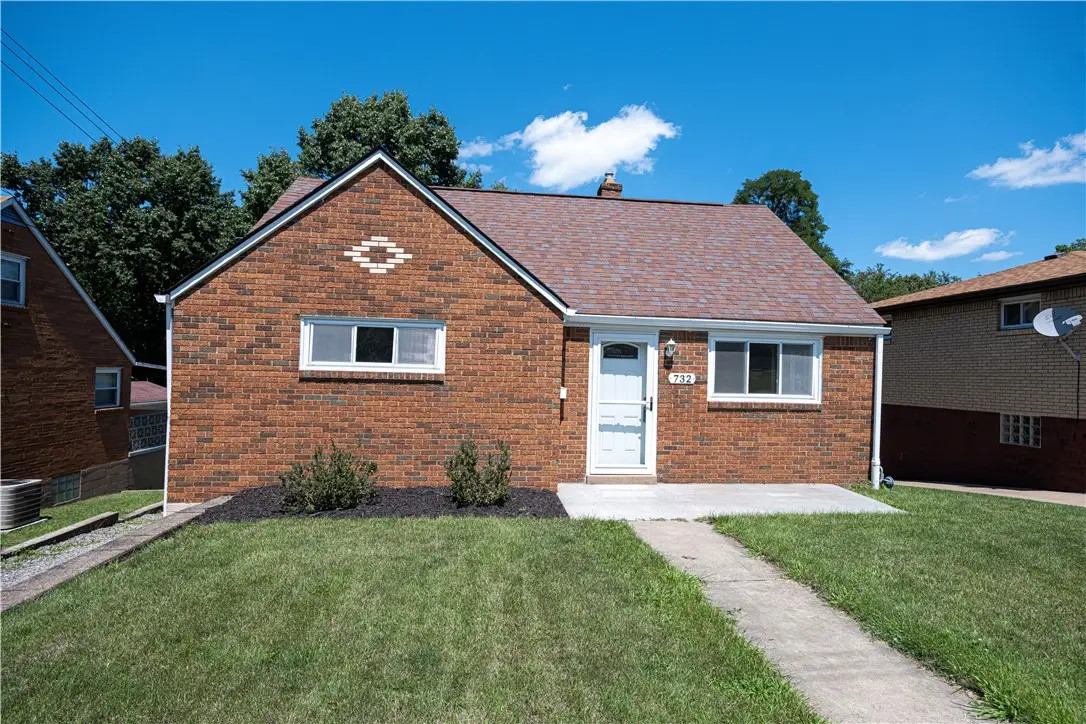 732 Valemont Dr, Verona, PA 15147 - #1