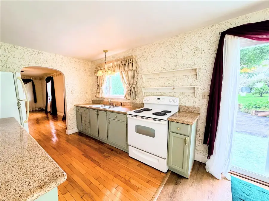 2154 Strangford Rd, Blairsville, PA 15717 - #2