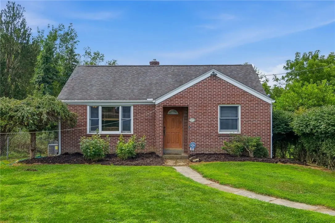 227 W Sandle Ave, Pittsburgh, PA 15237 - #1