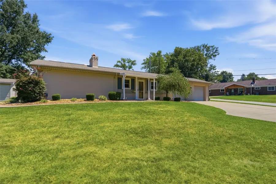 5102 Mcintosh Dr, Aliquippa, PA 15001 - #2