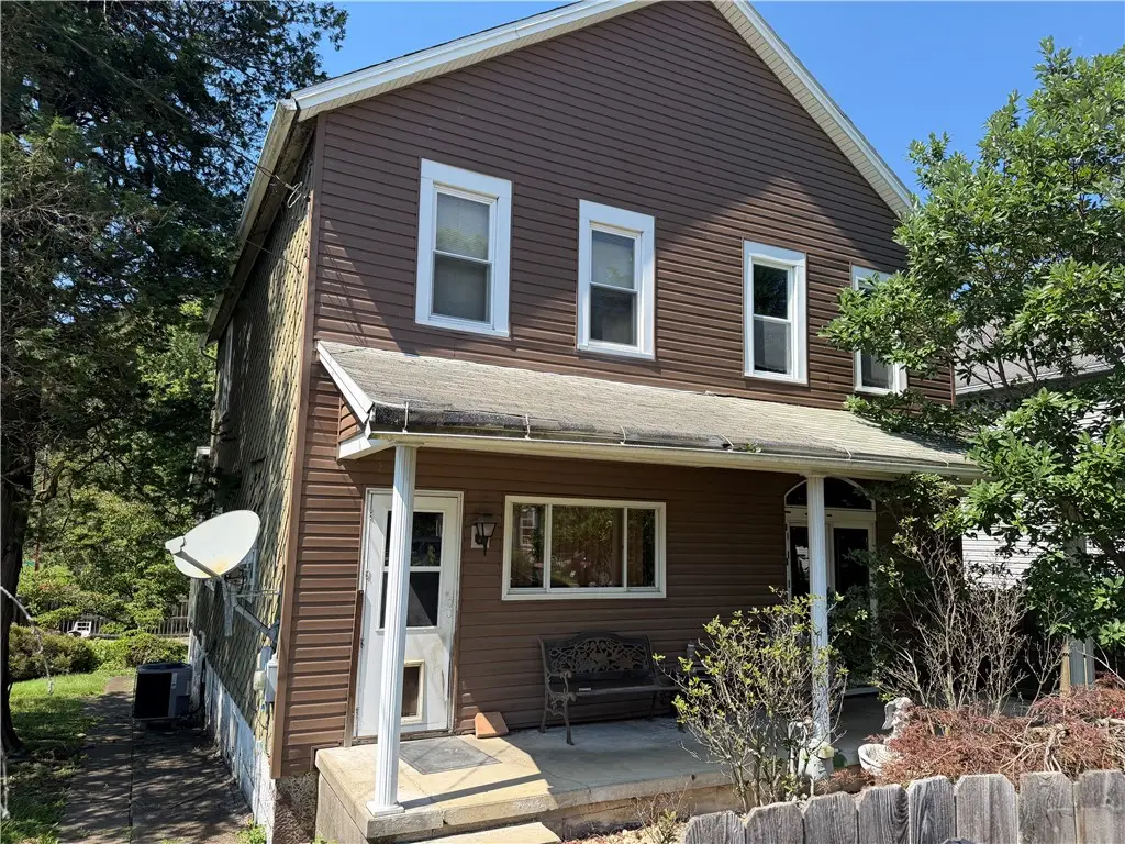 401 2nd St, Vestaburg, PA 15368 - #1