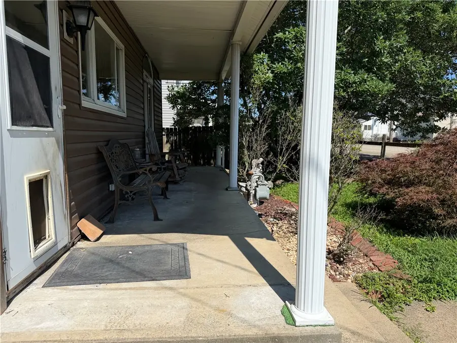 401 2nd St, Vestaburg, PA 15368 - #3