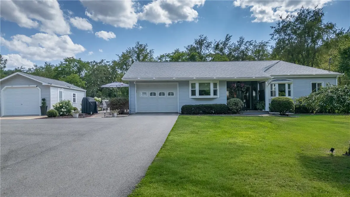 216 Hartzell Rd, Zelienople, PA 16063 - #1
