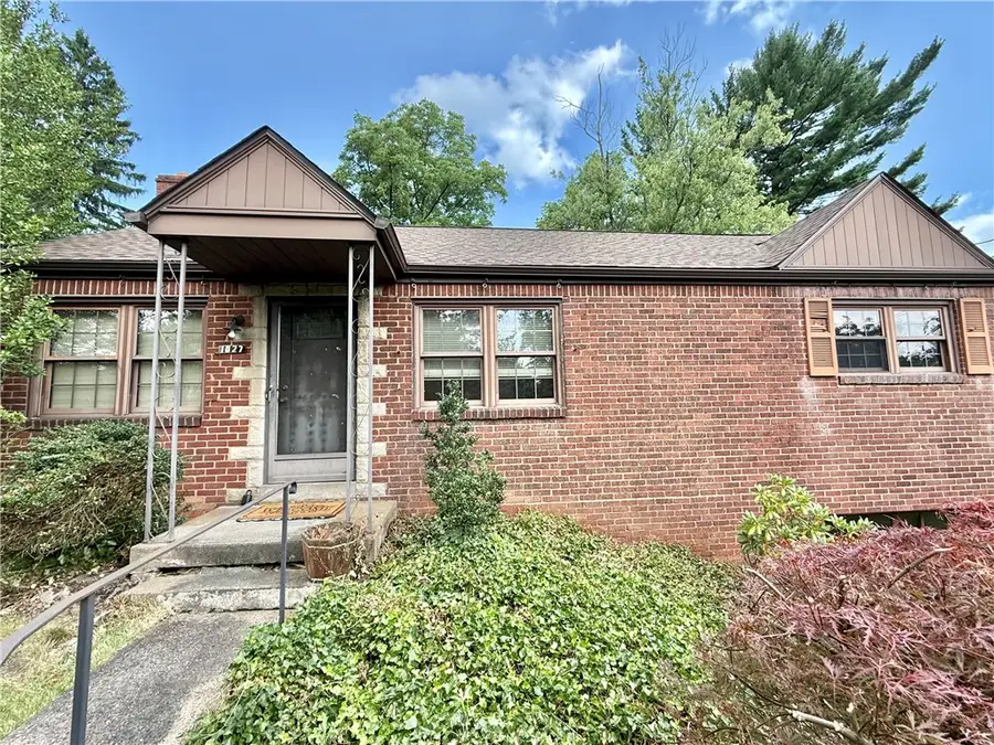 1027 Lindendale Dr, Pittsburgh, PA 15243 - #2