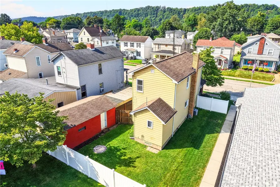 617 10th Ave., New Brighton, PA 15066 - #3