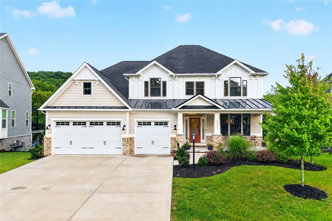 321 Crest Ln, Mars, PA 16046 - #1