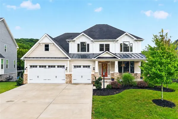 321 Crest Ln, Mars, PA 16046