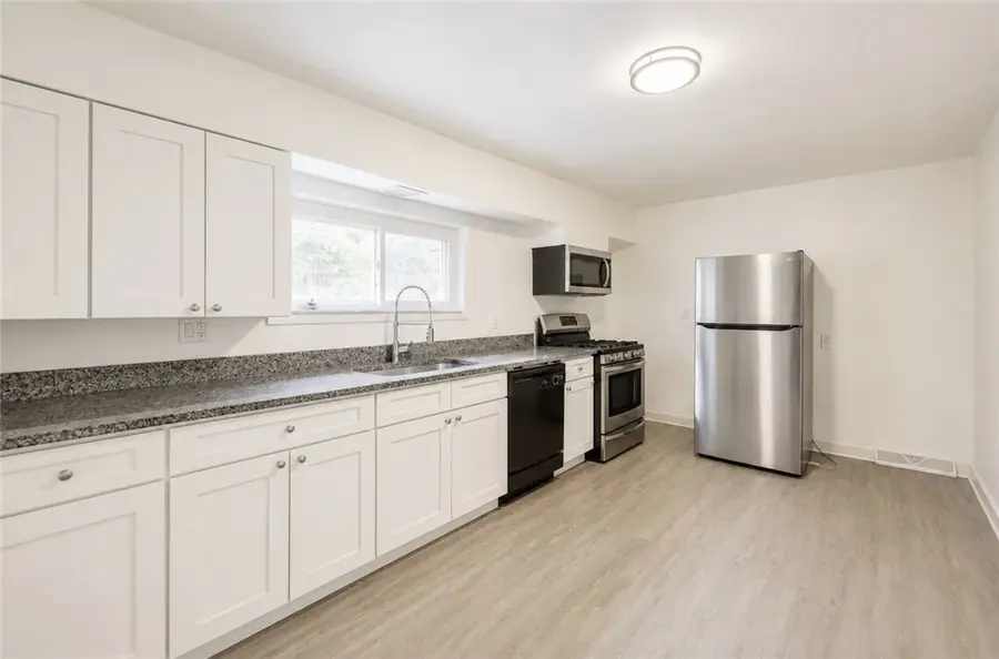 508 E 9th Ave, Homestead, PA 15120 - #2
