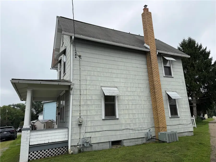 511 Oak Hill Ave, Apollo, PA 15613 - #2