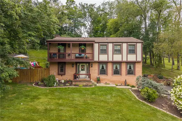 142 Longvue Drive, McMurray, PA 15317