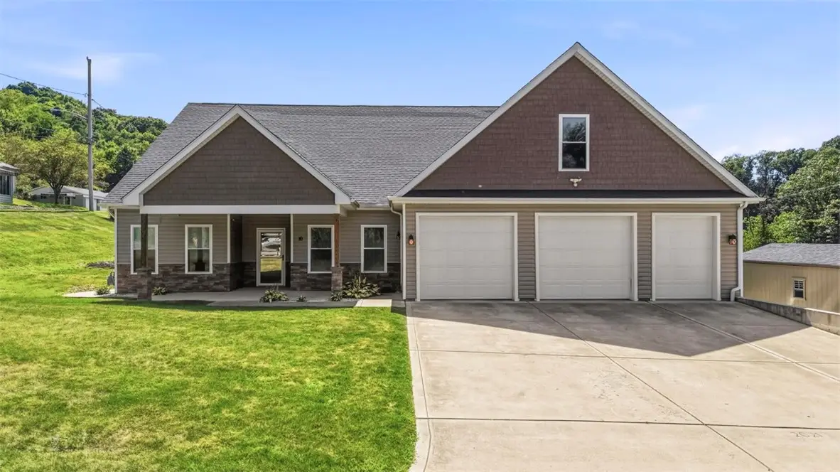 10 Walker Street, Oakdale, PA 15071 - #1