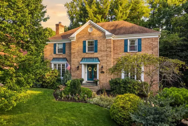514 Hollydale Drive, Bethel Park, PA 15102