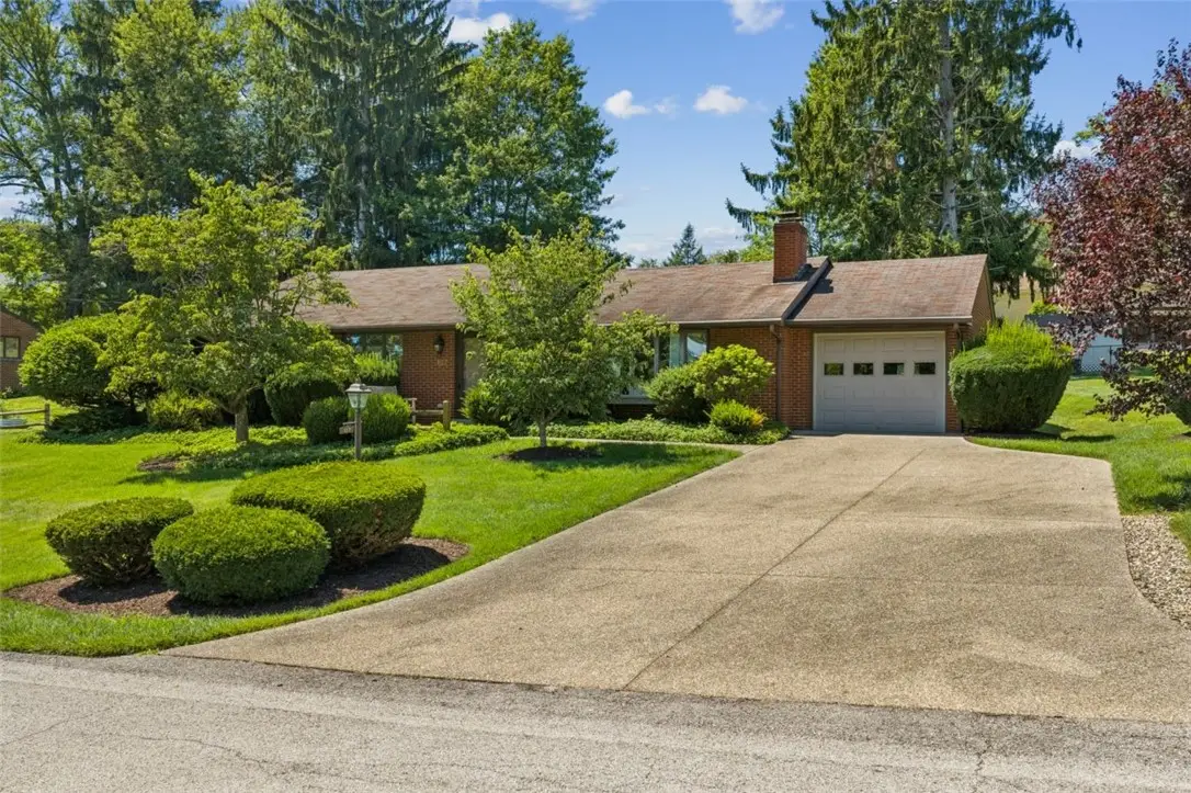 127 Allan Dr, Beaver, PA 15009 - #1