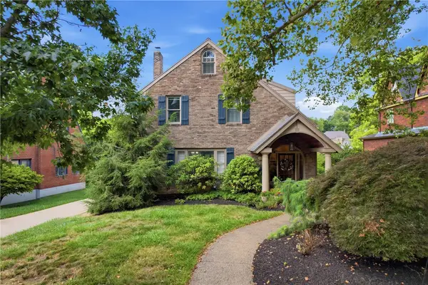 140 Woodhaven Drive, Pittsburgh, PA 15228