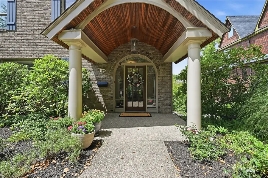 140 Woodhaven Drive, Pittsburgh, PA 15228 - #2