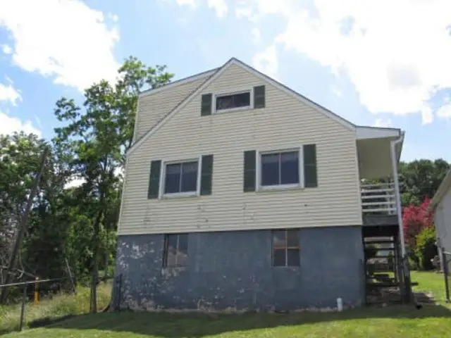 2345 Locust St, Greensburg, PA 15601 - #2