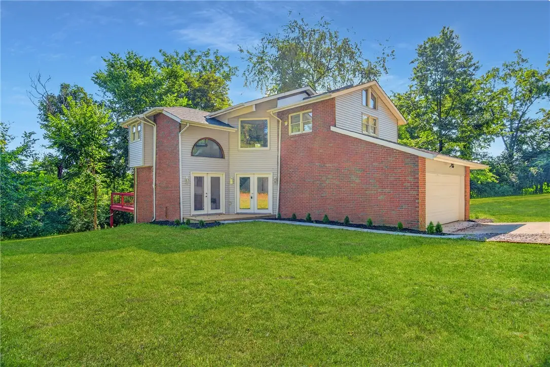 540 Lisa Dr, West Mifflin, PA 15122 - #1