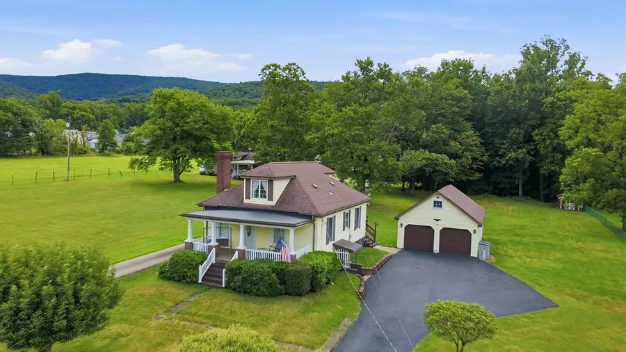 184 Hopwood-clsprg Rd, Hopwood, PA 15445 - #3