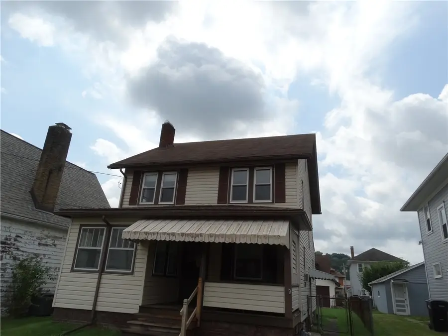 2211 Davidson St, Aliquippa, PA 15001 - #2