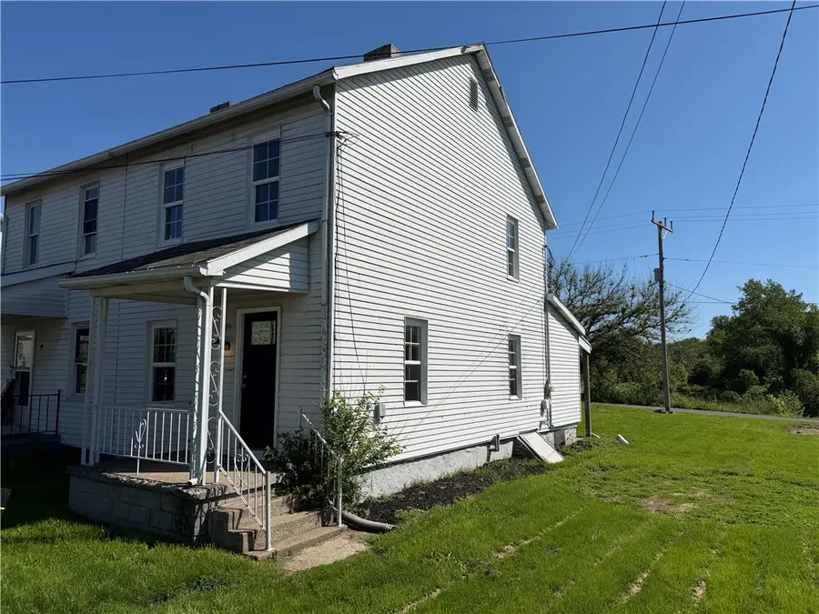 235 Jefferson Ave, Oliver, PA 15472 - #2
