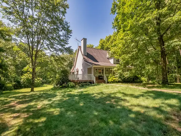 391 Glade Mill Road, Valencia, PA 16059