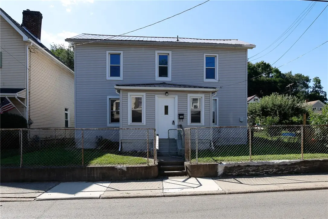 750 Grove Ave, New Brighton, PA 15066 - #1