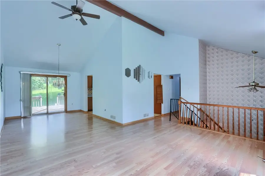 1557 Lenora Dr, Pittsburgh, PA 15237 - #2