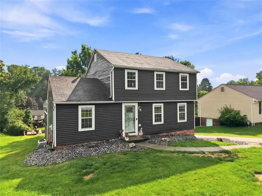 112 Fawnvue Dr, Robinson, PA 15136 - #3