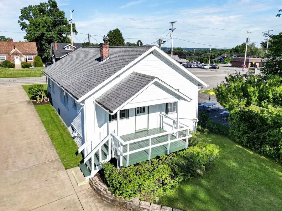 407 Darlington Rd, Beaver Falls, PA 15010 - #2