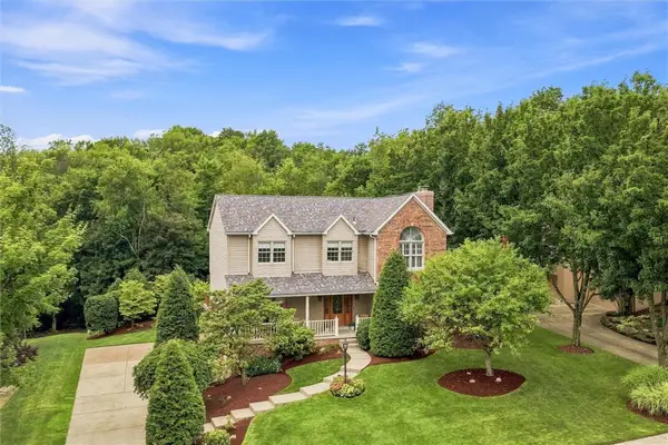 381 Cobblestone Cir, Mc Kees Rocks, PA 15136